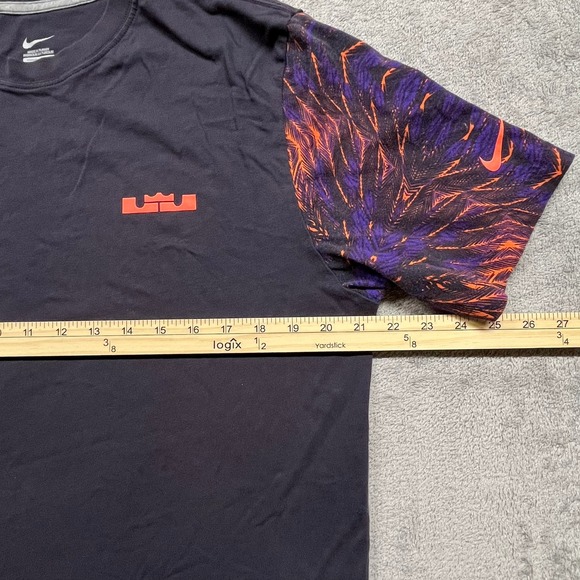 Nike LeBron James Hummingbird‎ T Shirt Crewneck Purple Mens Large - Picture 5 of 5